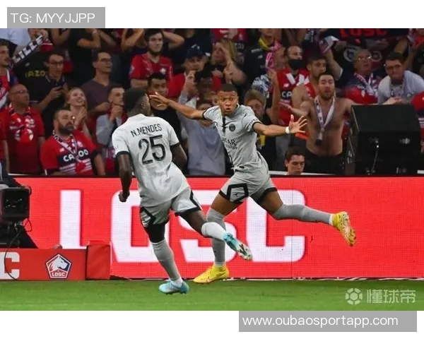 姆巴佩全场表现抢眼成功过人和对抗均为最高评分达到73