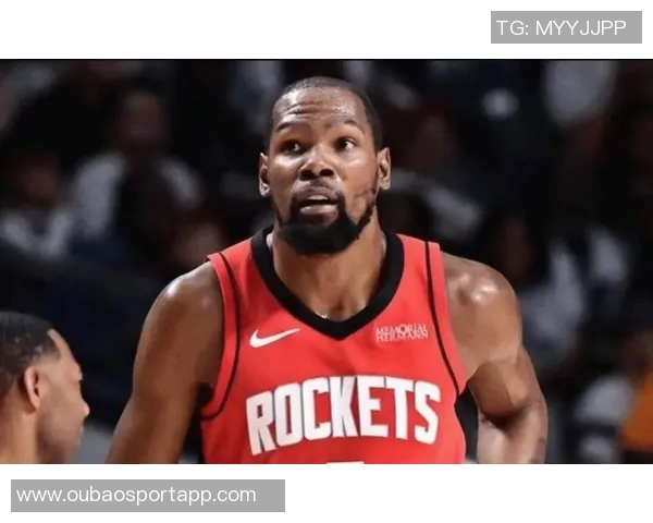 乌度卡称杜兰特与申京的存在是球队关键时刻的优势与奢侈资源