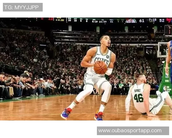 詹姆斯与塔图姆高尔夫球会面照片引热议昨天竟未比赛的真相揭秘