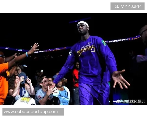 夸梅质疑布朗尼场上表现称心脏恢复但跑位意识存疑