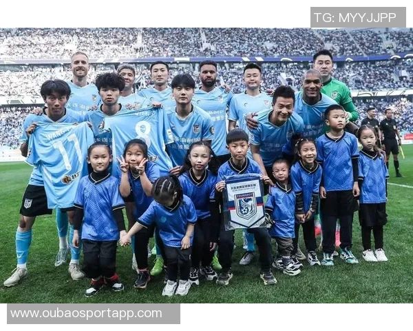 大连英博贺信北京国安期待携手足球共创美好未来